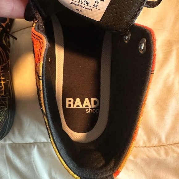 Men’s Raad Hightop Sneakers - Picture 8 of 8